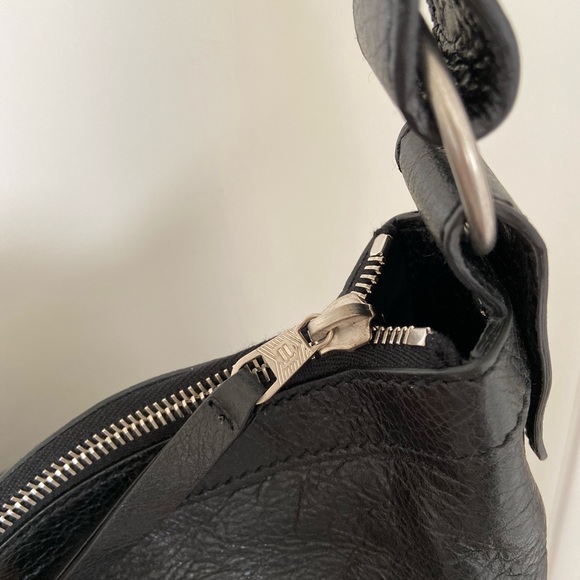 BALENCIAGA Unisex Arena Day Messenger Bag - Picture 6 of 8